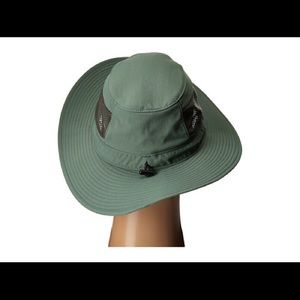 columbia carl peak booney hat